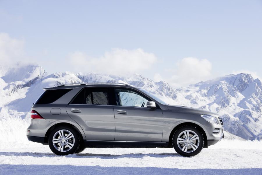  Mercedes-Benz ML350 4Matic 2012 года  (фото 18 из 26)